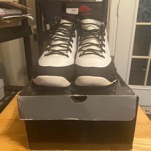 Nike Air Jordan 9 “Chicago” (2016)